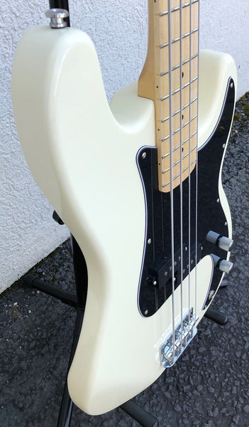 GAMMA [SOLD] Custom P19-10, Alpha Model, Dee Dee Ramone "Vintage" White